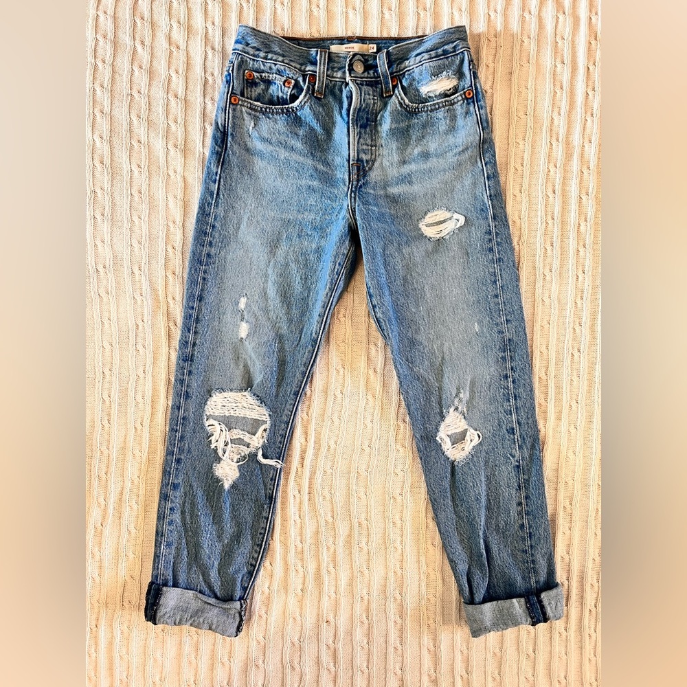 LEVIS PREMIUM Straight Leg Wedgie Sz 24 Vintage  Distressed Jeans Orig $98